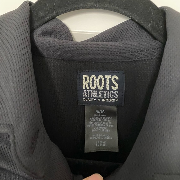 NWT Roots Embroidered Polo - Picture 5 of 5